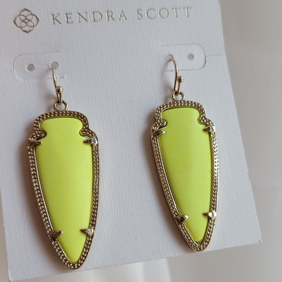 Rare Neon Yellow Kendra Scott Sky Earrings in gold - Picture 4 of 16